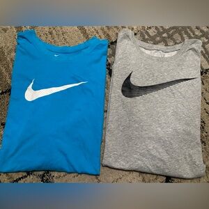 Nike Men's Blue and Gray Short Sleeve Tees